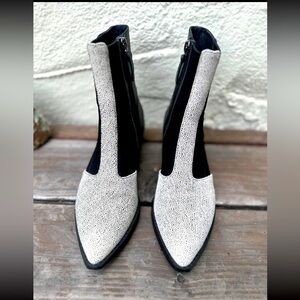 RARE Daniella Lehavi Boots - Like New!
